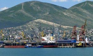 Нефтяники уходят из Махачкалинского порта 