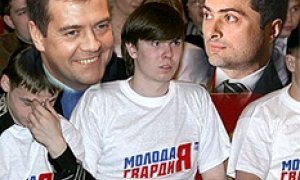 "Наши" и Медведев