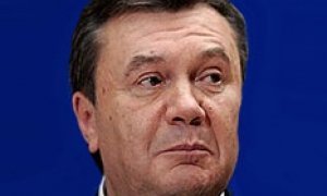 Янукович бросил свой Майдан