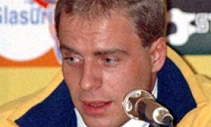 Пилот Формулы-1 взорвался на старте