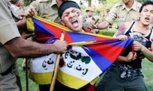Пекин восстанавливает контроль над Тибетом