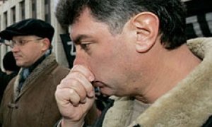 Избирательный рецепт от Немцова: ни дня без скандала