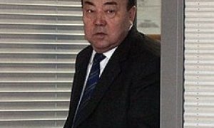 Муртаза Рахимов чистит кадры