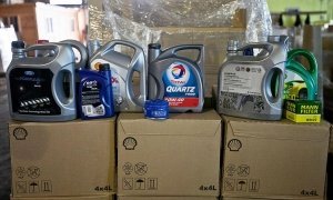 Поскользнулись на масле