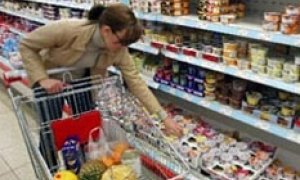 Треть граждан России экономят на еде