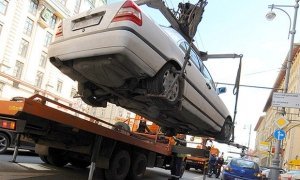 В Москве вступили в силу новые правила эвакуации автомобилей
