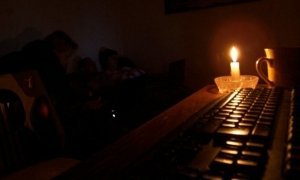 В Мурманске из-за аварии сначала отключился интернет, а затем электричество