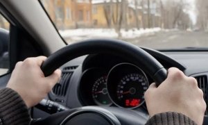 Омского водителя, бесплатно подвозившего односельчан, оштрафовали на 50 тысяч рублей