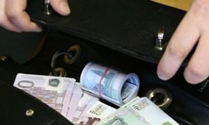 Уволился с госслужбы? Расслабляться рано 