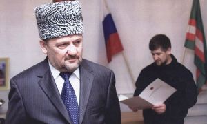 В Чечне в школьную программу включили книгу об отце Рамзана Кадырова