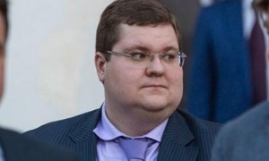 Сын генпрокурора подает в суд на Навального 