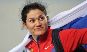 Российскую молотометательницу лишили золота Олимпиады в Лондоне из-за допинга