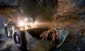 В Челябинской области в результате обрушения пород на золотодобывающей шахте погибли два человека