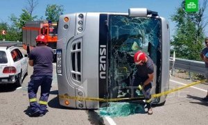 В Грузии автобус с российскими туристами упал в овраг с высоты несколько метров