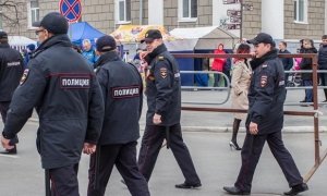 Уральских полицейских заставили прочитать закон «О СМИ» после задержаний журналистов на митинге