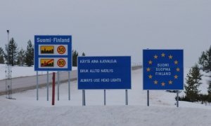 В Мурманской области мигранты провели митинг с требованием пустить их в Финляндию