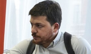 Сотрудника ФБК Леонида Волкова арестовали на 10 суток за отказ от эвакуации из-за бомбы