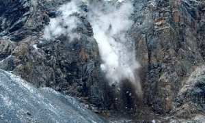 В Кабардино-Балкарии группа альпинистов попала под камнепад. Один из них погиб