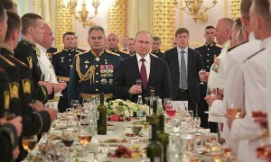 Владимир Путин пообещал повысить денежное довольствие силовиков