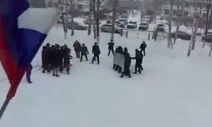 В Татарстане полицейские провели учения по разгону массовых беспорядков с участием школьников