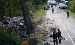 В Калининградской области рейсовый автобус столкнулся с грузовиком. Погибли шесть человек
