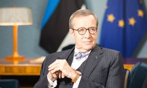 Экс-президент Эстонии предложил запретить всем россиянам въезд в ЕС