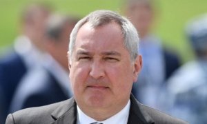 Дмитрий Рогозин, самолет которого развернули в воздухе, пригрозил румынским чиновникам санкциями