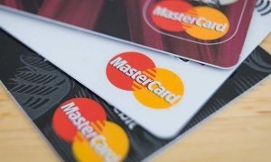 Владельцы карт Mastercard смогут оплачивать покупки с помощью подмигивания