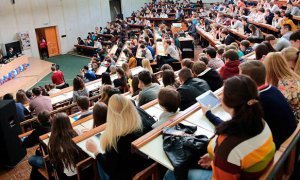 Студентам российских вузов пообещали предоставить отсрочку в оплате за обучение