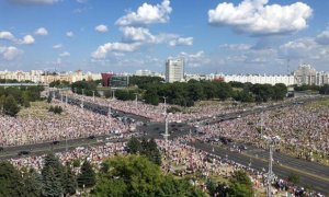 В Минске состоялся многотысячный мирный митинг с требованием отставки Александра Лукашенко