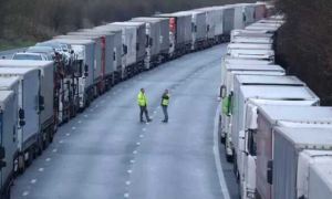 Пробка из грузовиков на польско-белорусской границе из-за новых санкций растянулась на 80 км