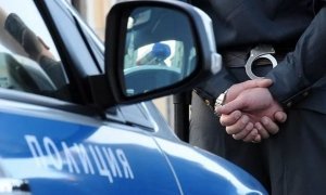 Сотрудника московской полиции заподозрили в создании банды грабителей и угонщиков авто  
