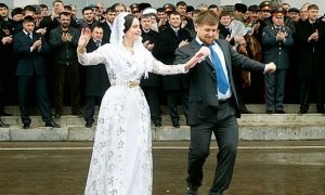 Власти Грозного запретили стрелять на свадьбе и разрезать праздничный торт