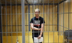 Уголовное дело журналиста Голунова связали с его статьей о связи сотрудников ФСБ с похоронным бизнесом