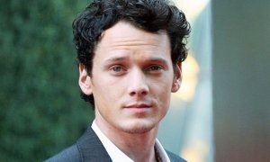 В Калифорнии в результате дорожной аварии погиб актер Антон Ельчин