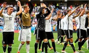 Фавориты Евро-2016 Германия и Франция пробились в четвертьфинал турнира