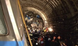 Обвиняемых по делу об аварии в московском метро просят приговорить к 5 и 6 годам колонии