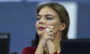 Власти США подготовили санкции против Алины Кабаевой, но не ввели их