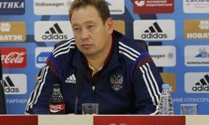 Леонид Слуцкий признался, что «сильно нервничал» во время игры сборной России со Швецией  