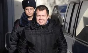 Соратников Алексея Навального арестовали на 10 и 15 суток за участие в протестной акции