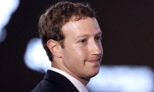 Основатель Facebook извинился за недостаточную защиту данных пользователей