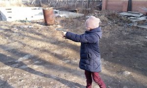 Красноярская полиция не нашла нарушений в занятиях для детей с пистолетом Макарова