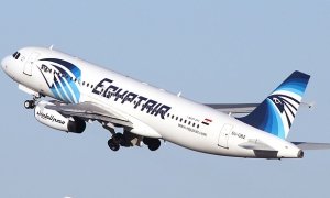 Пассажирский самолет компании Egyptair пропал над Средиземным морем