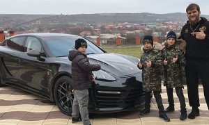 Сыновья Рамзана Кадырова подарили своему тренеру Porsche Panamerа
