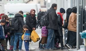 Власти Германии заплатят беженцам по 1200 евро за возвращение на родину