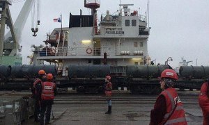 В Петербурге после отъезда Владимира Путина разгрузили судно с «урановыми хвостами»