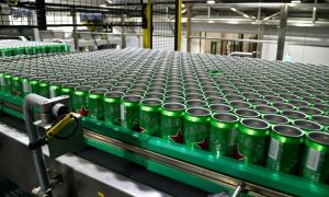 Пивоваренный концерн Heineken приостанавливает свою работу в России