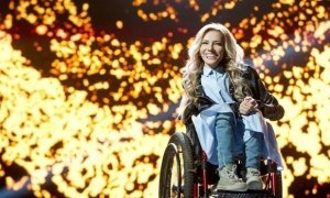 Россию на «Евровидении» в Киеве представит певица с ограниченными физическими возможностями