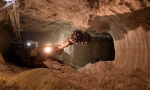 Якутскому руднику «Мир» грозит обрушение из-за накапливающейся в карьере воды  