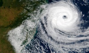 На Сахалин обрушился ураганный ветер с порывами более 60 м/с